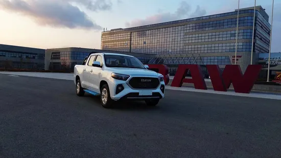 2WD Single Cabin Pickup Gasoline LHD