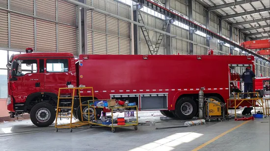 18m High Spray Arm Sinotruk HOWO Foma Water Tower Fire Truck 6X4 12000L Large Flow Fire Rescue Fighting Truck 